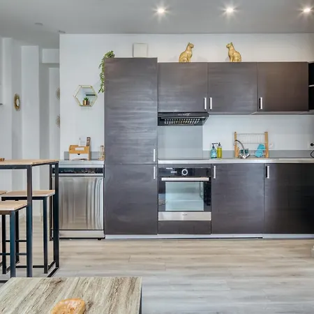 Savonnerie Cathedrale 2 Avec Ascenseur Proche Cathedrale !